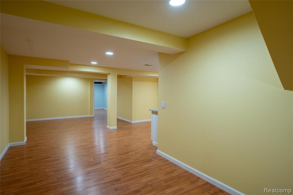 41063 Millbrook Drive, Sterling Heights, MI 48314 — Photo 23