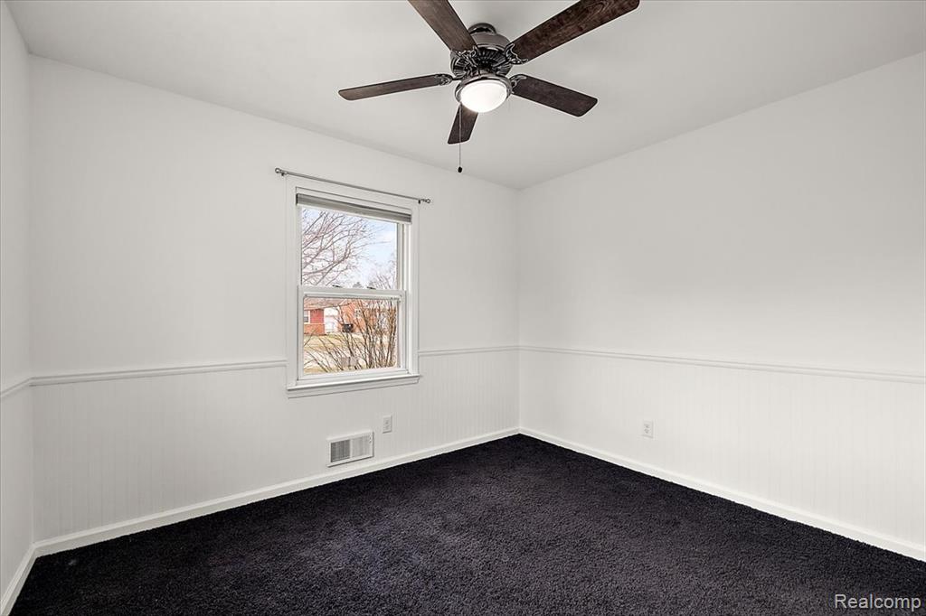 9364 Colorado Street, Livonia, MI 48150 — Photo 32