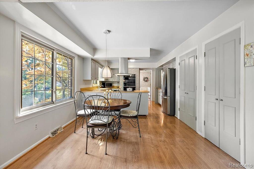 4363 SUNNINGDALE Drive, Bloomfield Hills, MI 48302 — Photo 37