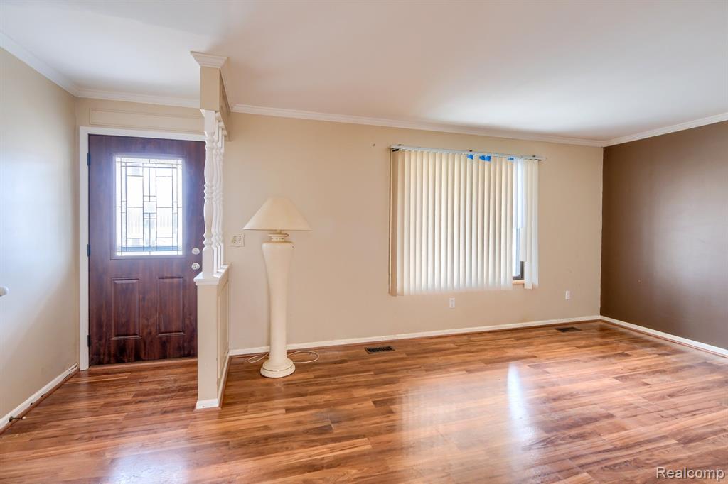 496 Central Street, Marysville, MI 48040 — Photo 5