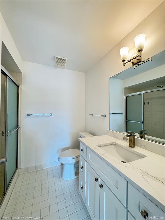 5685 PINE AIRES Drive, Sterling Heights, MI 48314 — Photo 12