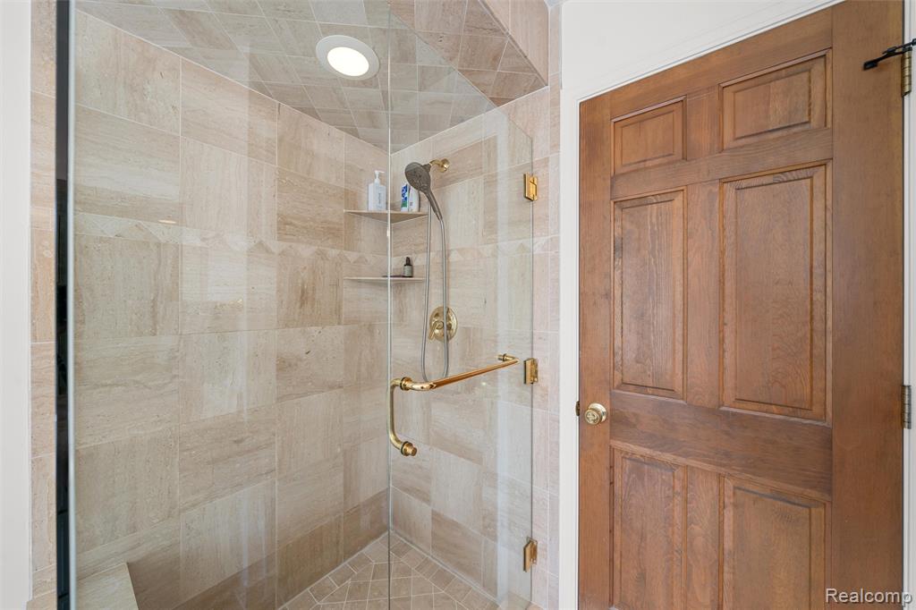 46611 Darwood Court, Plymouth, MI 48170 — Photo 56