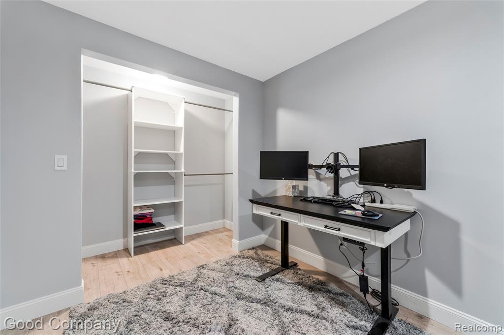 8687 Sunrise Mist Drive, Pinckney, MI 48169 — Photo 47