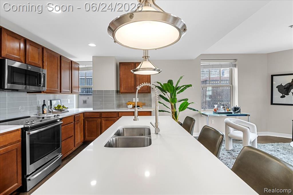 525 W LAFAYETTE Boulevard, 13E, Detroit, MI 48226 — Photo 17