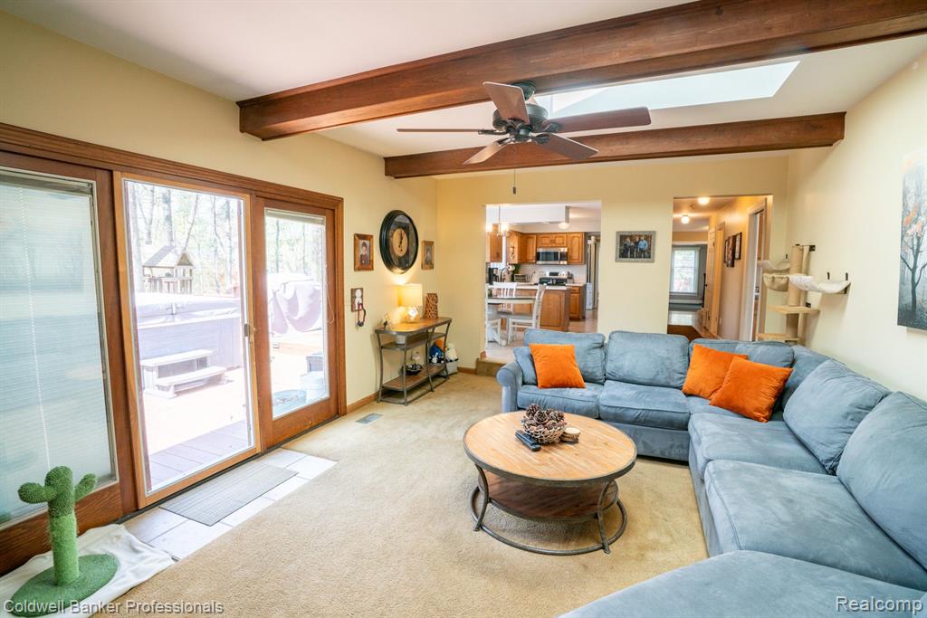 8177 FAWN VALLEY Drive, Clarkston, MI 48348 — Photo 11