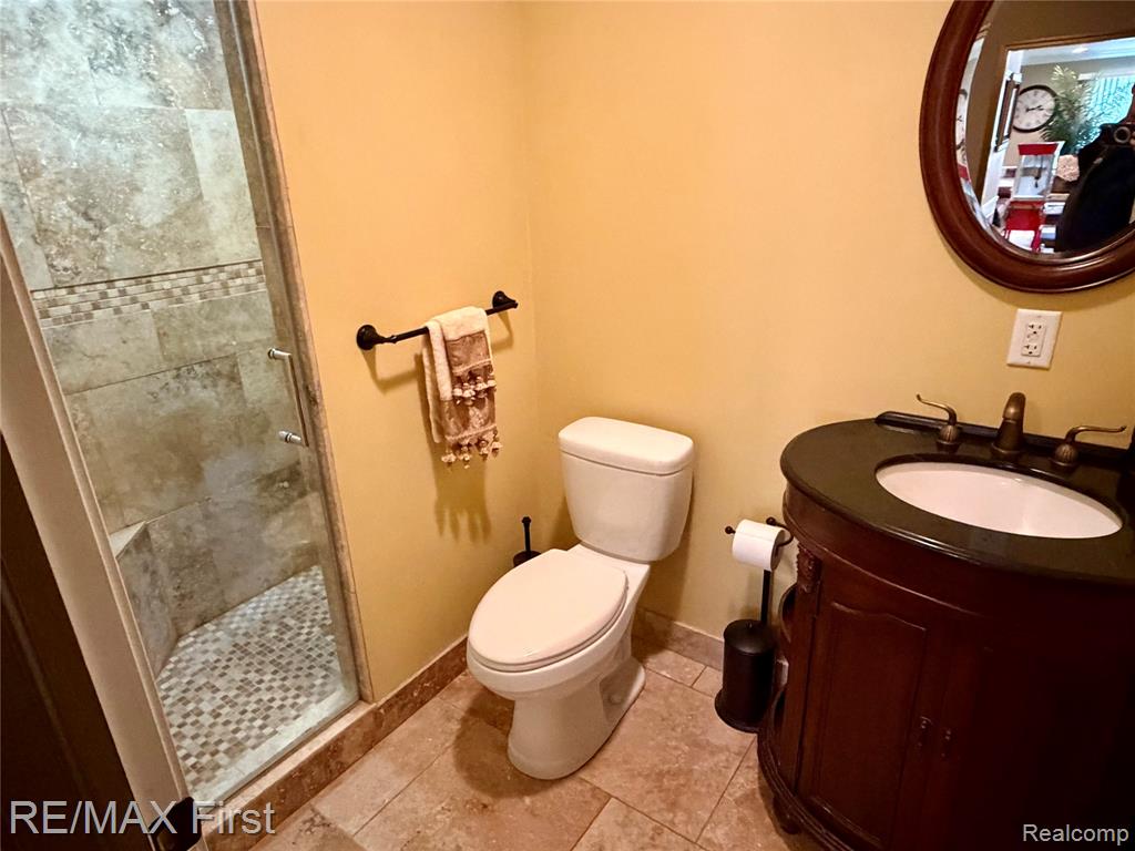 5998 Bella Vista Drive, West Bloomfield, MI — Photo 16