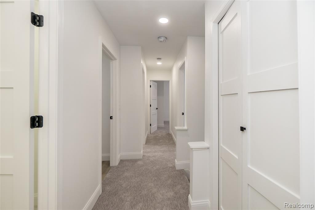 5590 Bayswater Road, West Bloomfield, MI — Photo 37