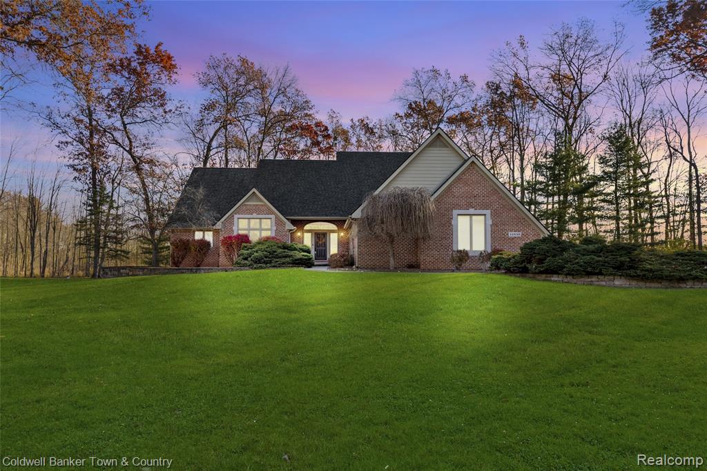 11535 Lancelot Lane, Pinckney, MI 48169 — Photo 2