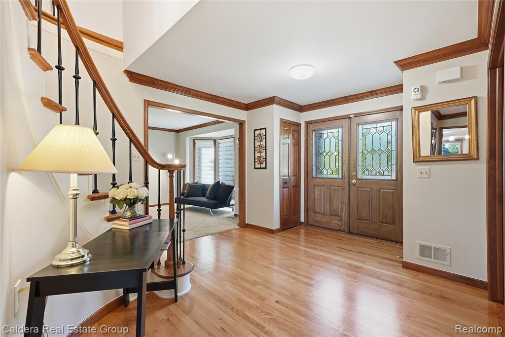 8915 Chestnut Run Drive, Utica, MI 48317 — Photo 6