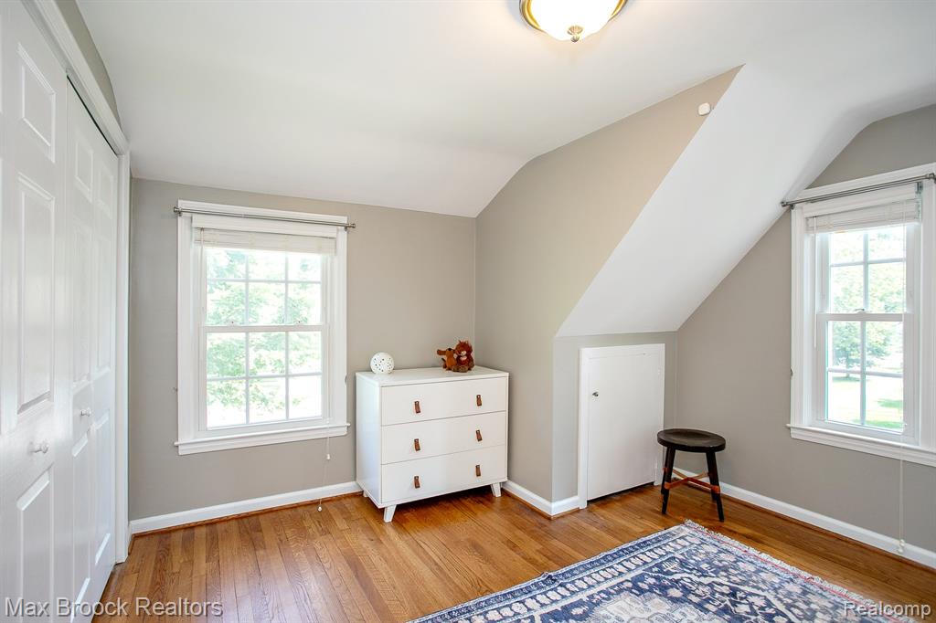 10475 Vernon Avenue, Huntington Woods, MI — Photo 29