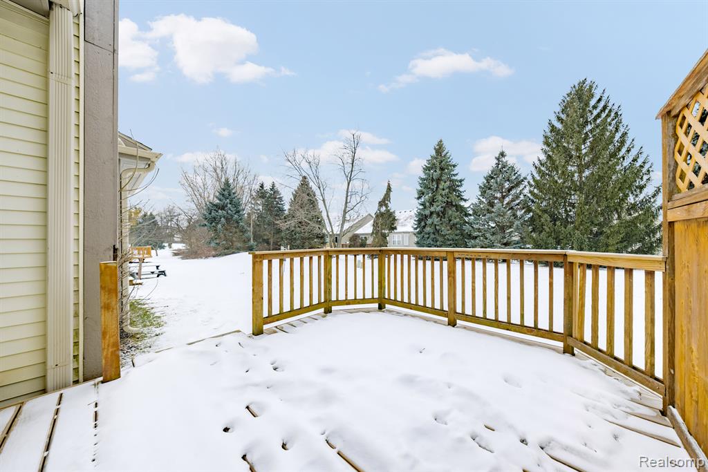 165 WINDING Brook, Commerce Twp, MI 48390 — Photo 25