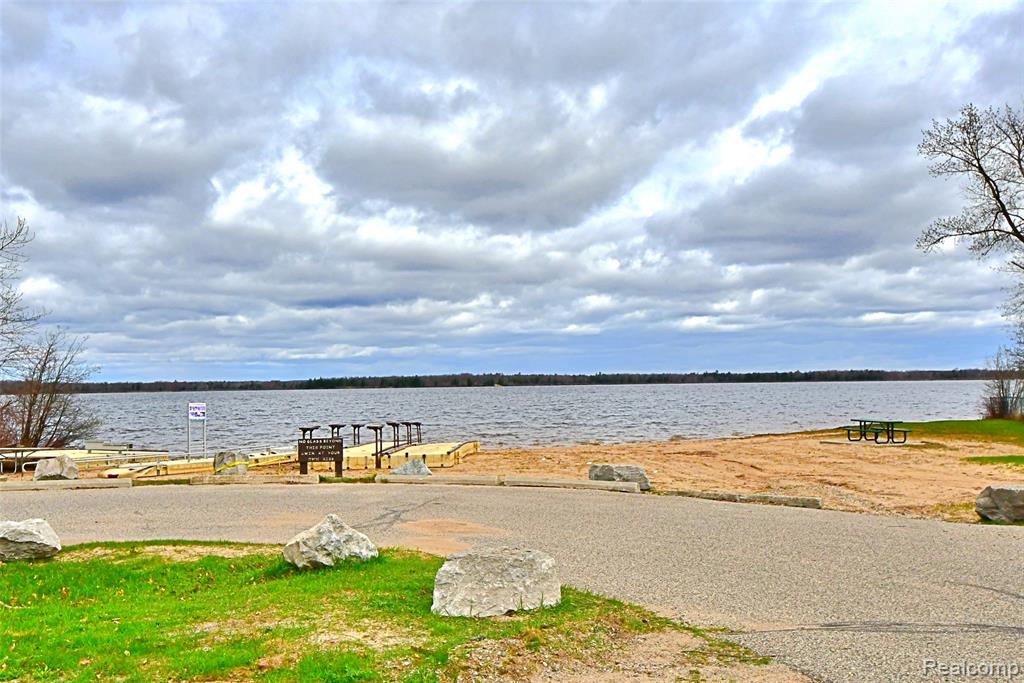 8834 Iroquois Trail, St. Helen, MI 48656 — Photo 5