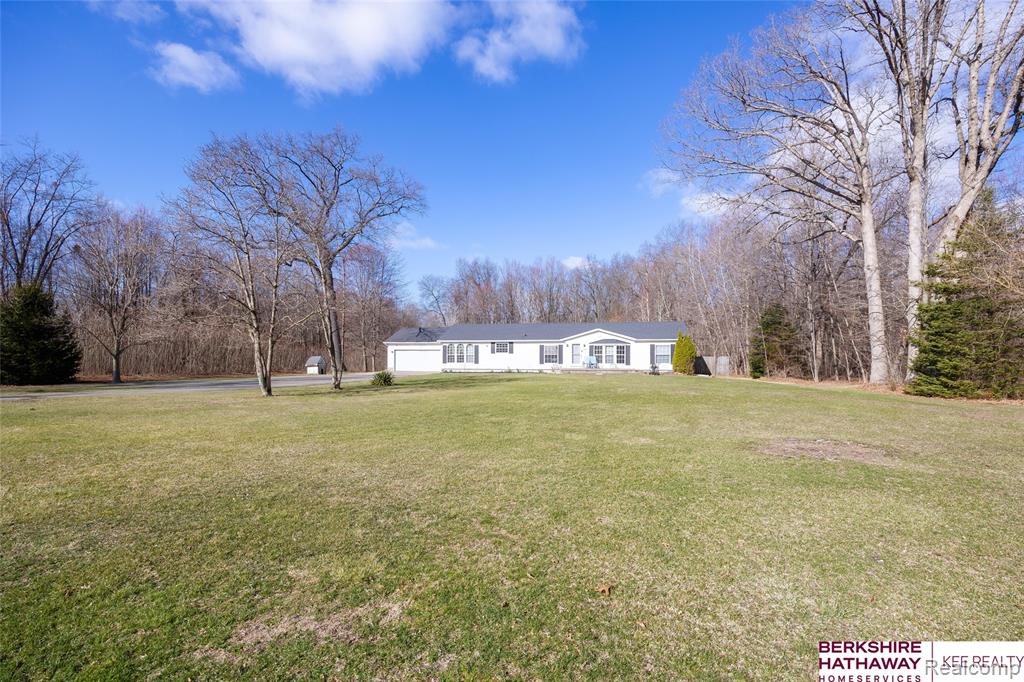 19090 Sumpter Road, Belleville, MI 48111 — Photo 2