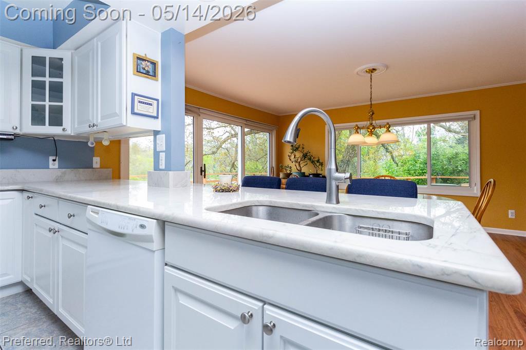 9840 Currie Road, Northville, MI 48167 — Photo 19