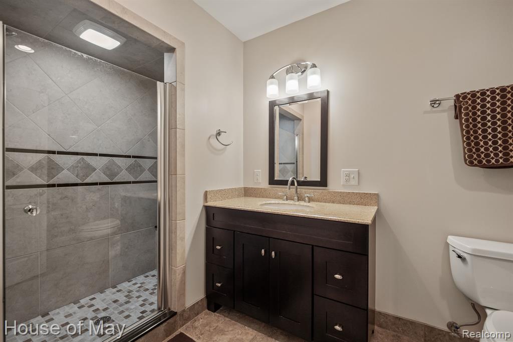 6066 Strawberry Circle, Commerce Twp, MI 48382 — Photo 35