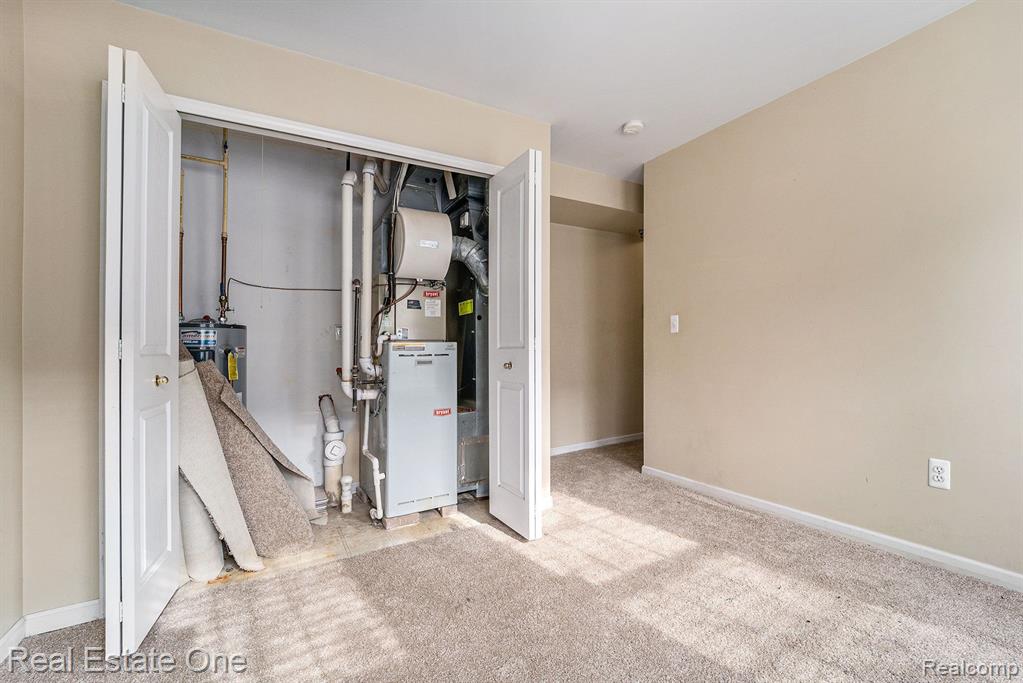25406 Saint James, Southfield, MI 48075 — Photo 20