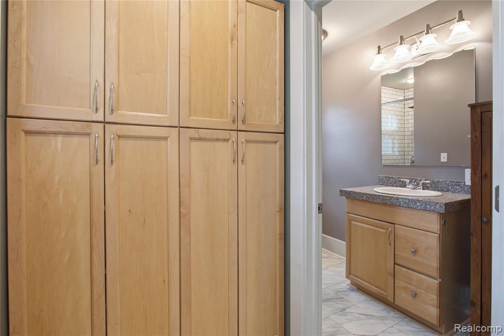 536 E Maplehurst Street, Ferndale, MI 48220 — Photo 21