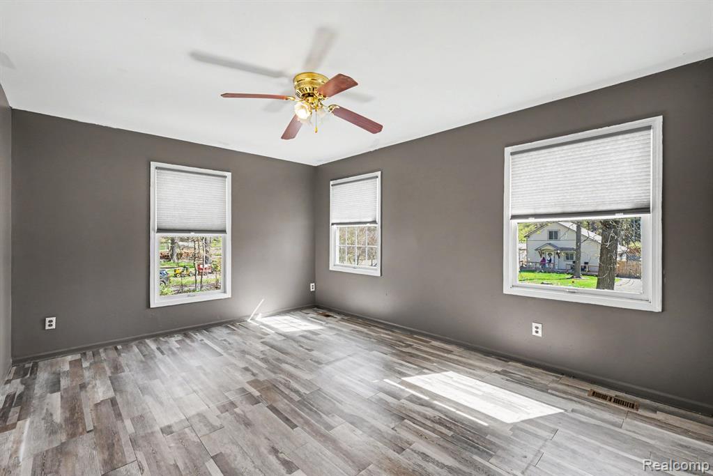 4725 Hickory Drive, Highland, MI 48356 — Photo 14