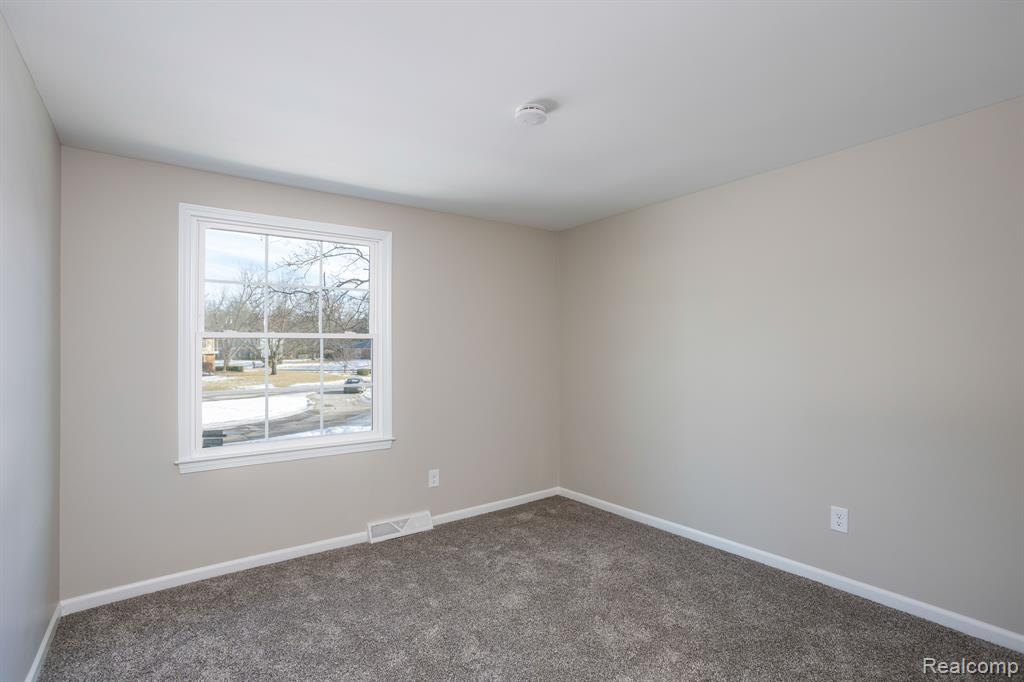 5536 FARMERS, Bloomfield Hills, MI 48301 — Photo 22