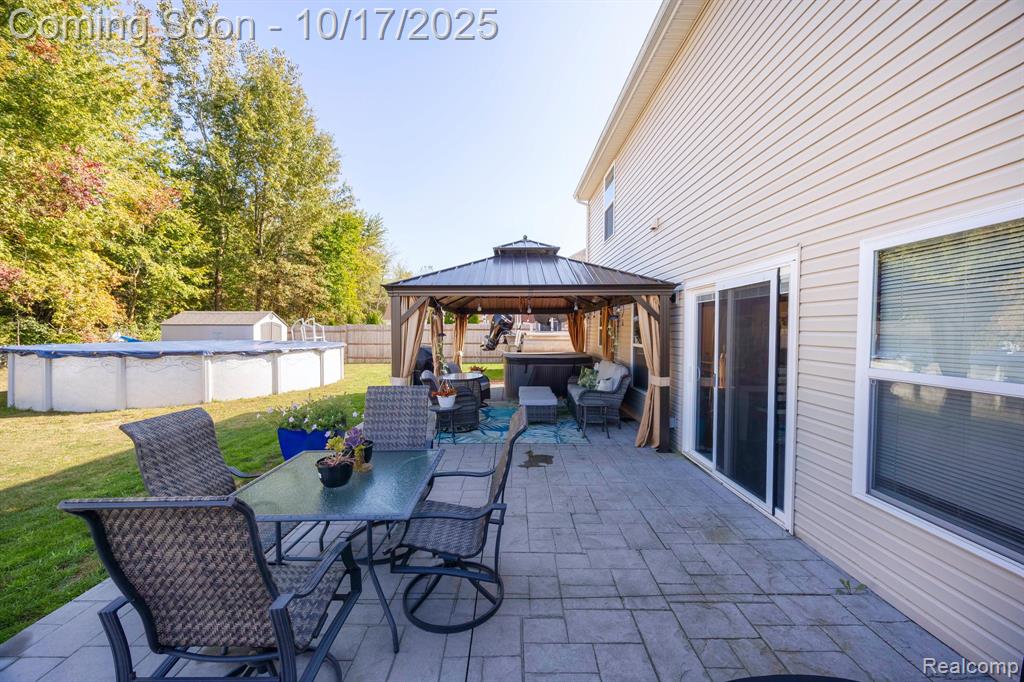 410 Natures Way, Carleton, MI 48117 — Photo 11