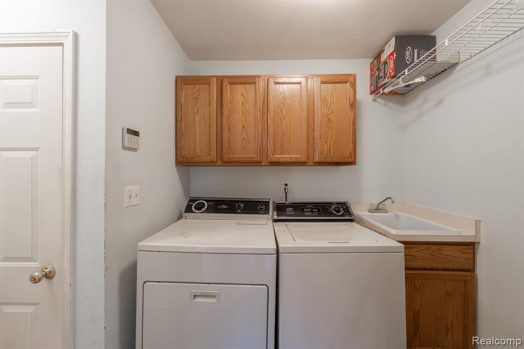 46856 GLENGARRY Boulevard, Canton, MI 48188 — Photo 26