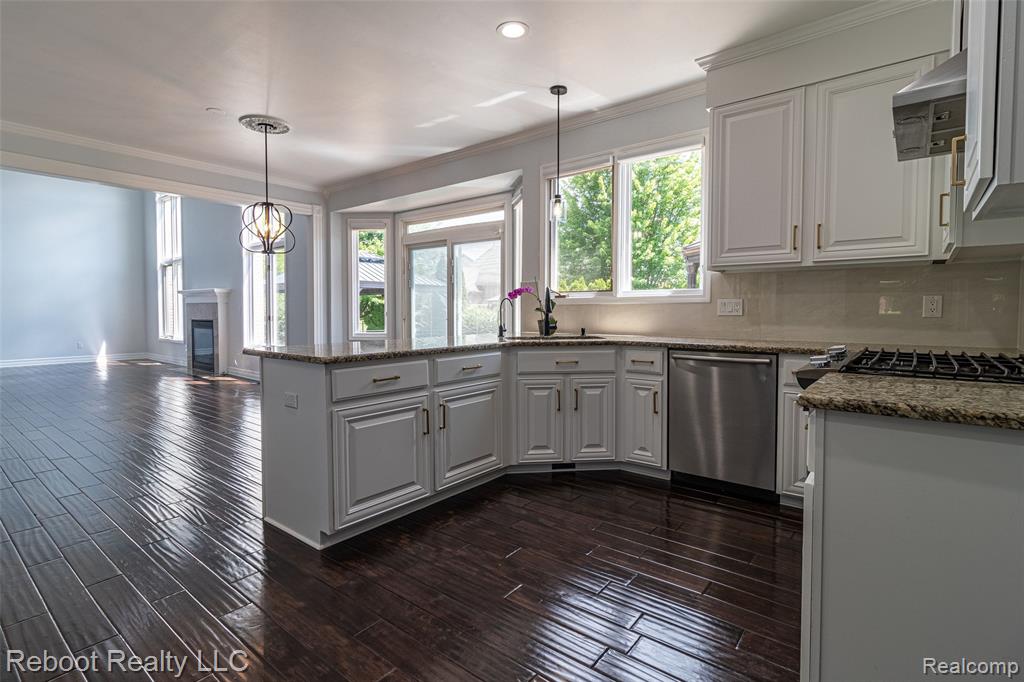 21294 Ascot Drive, Macomb, MI 48044 — Photo 32