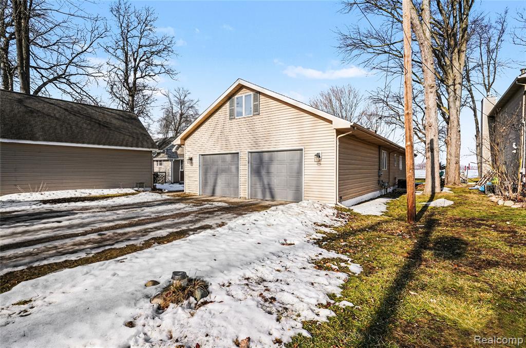 3188 Ponemah Drive, Fenton, MI 48430 — Photo 18
