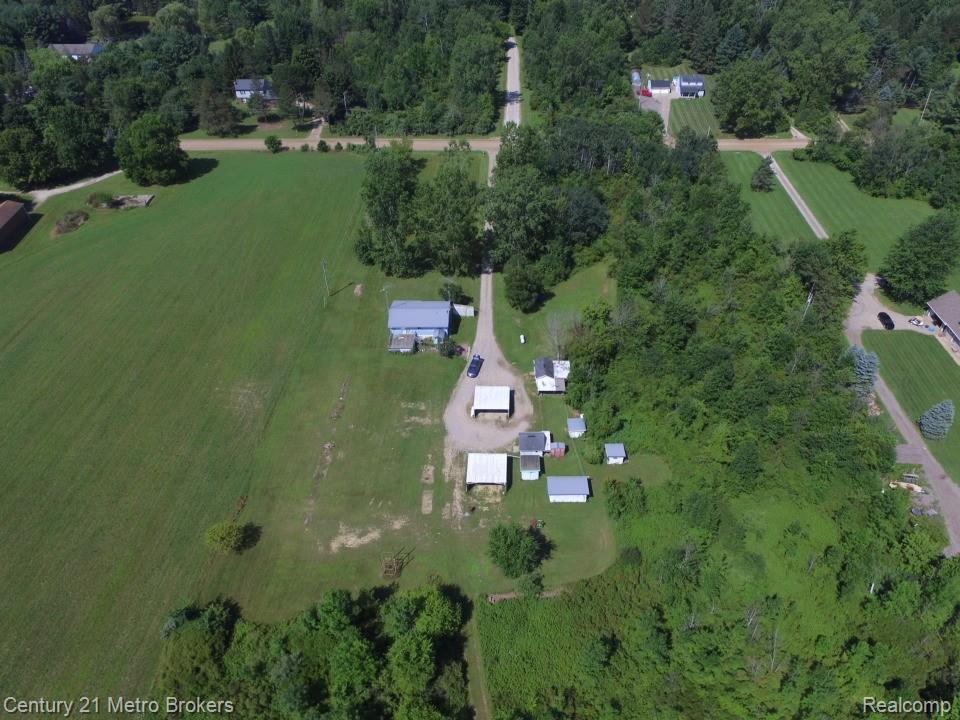 10190 Oak Road, Otisville, MI 48463 — Photo 45