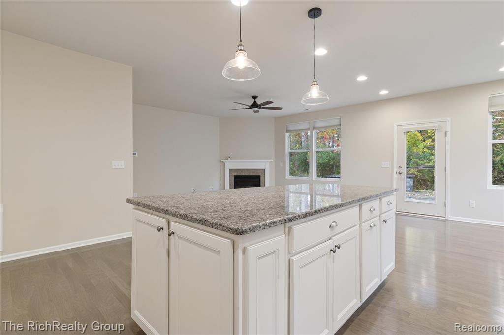 49534 Mapleton, Canton, MI 48188 — Photo 17