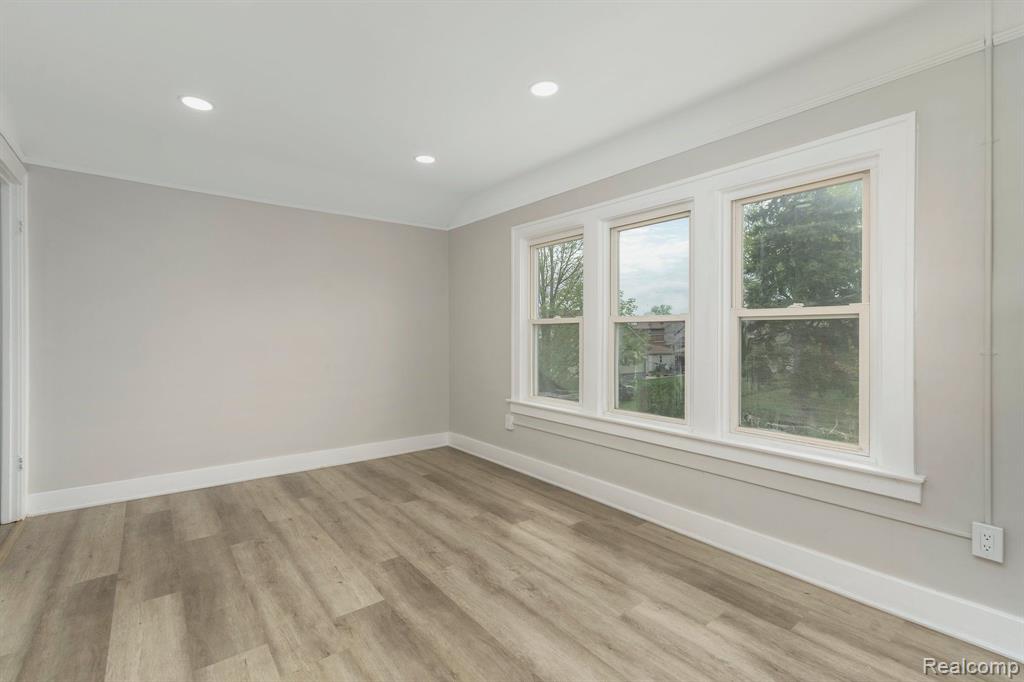 5484 MIDDLESEX Street, Dearborn, MI 48126 — Photo 33