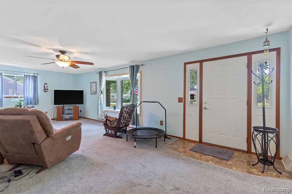 4440 Oakvista Avenue, Clarkston, MI — Photo 3