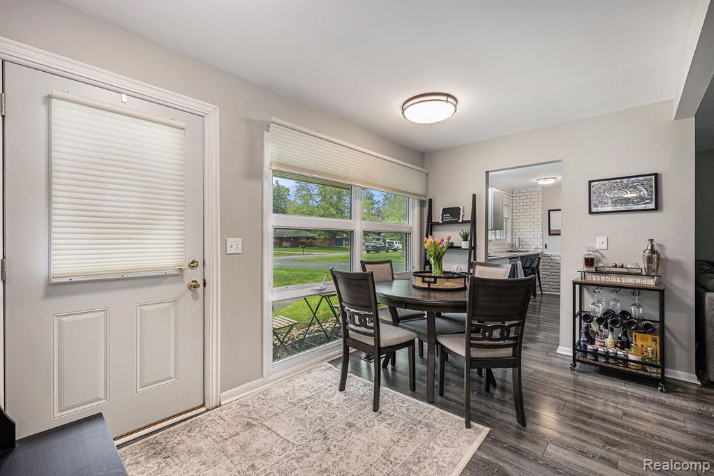 6681 PEAR Lane, Clarkston, MI — Photo 10