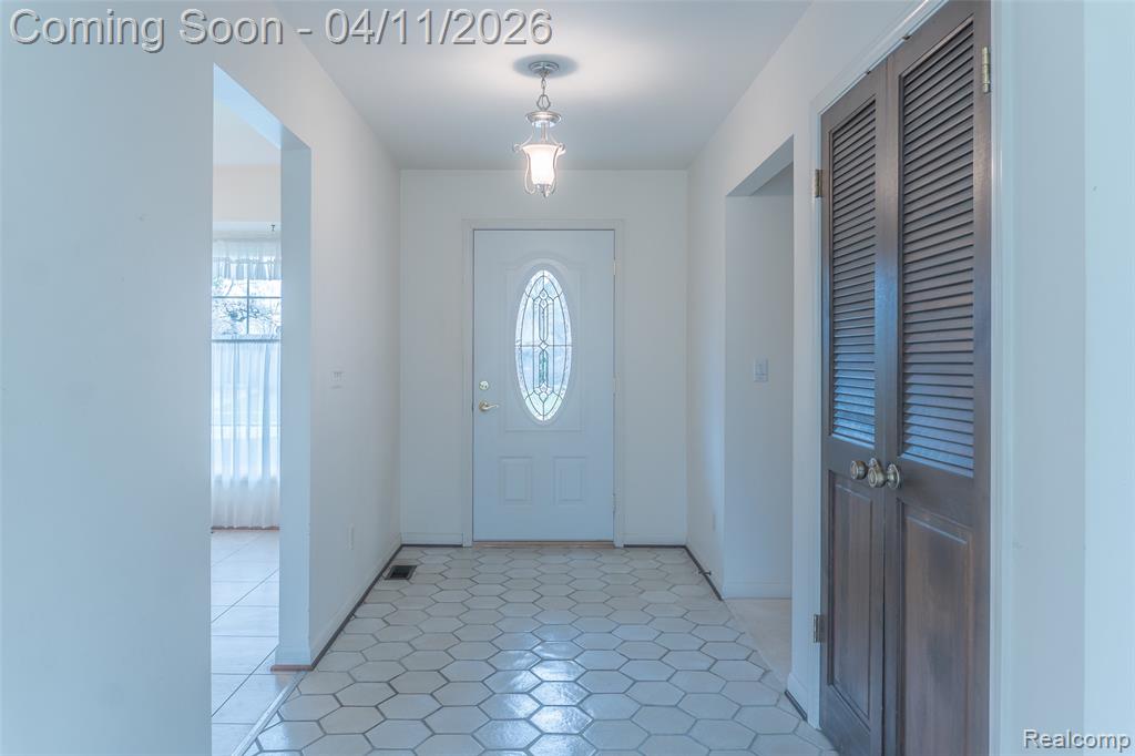 46048 Quail Ridge Drive, Plymouth, MI 48170 — Photo 8