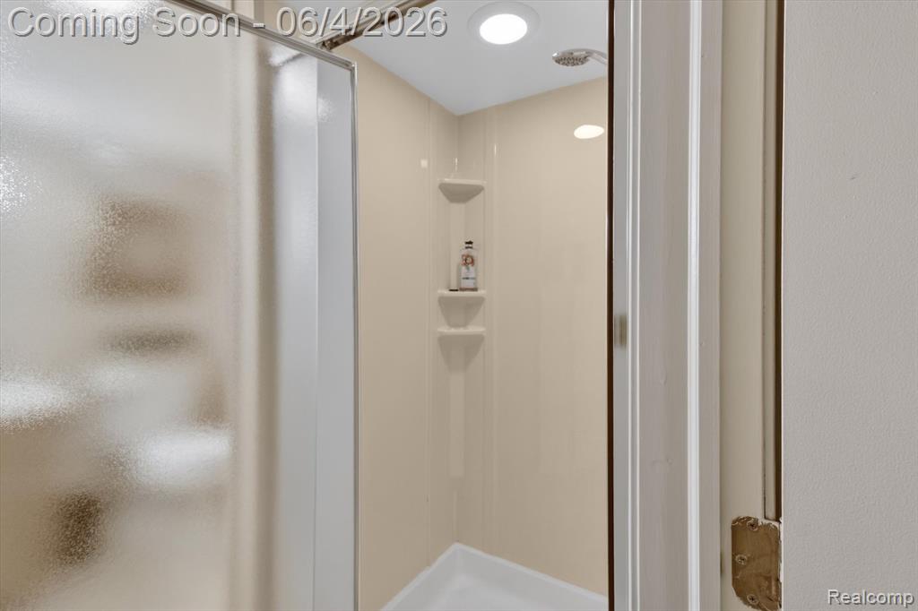 39852 Glenview Court, Northville, MI 48168 — Photo 53