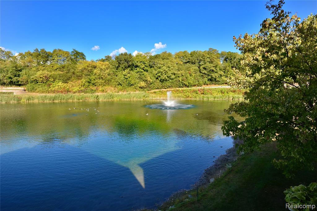 457 Cambridge Way, Bloomfield Hills, MI 48304 — Photo 18
