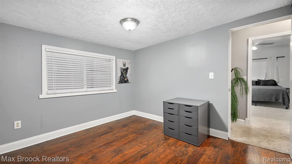 9681 LISTERIA Street, Commerce Twp, MI 48382 — Photo 24