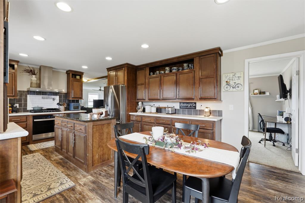 11197 Dogwood Court, South Lyon, MI 48178 — Photo 3