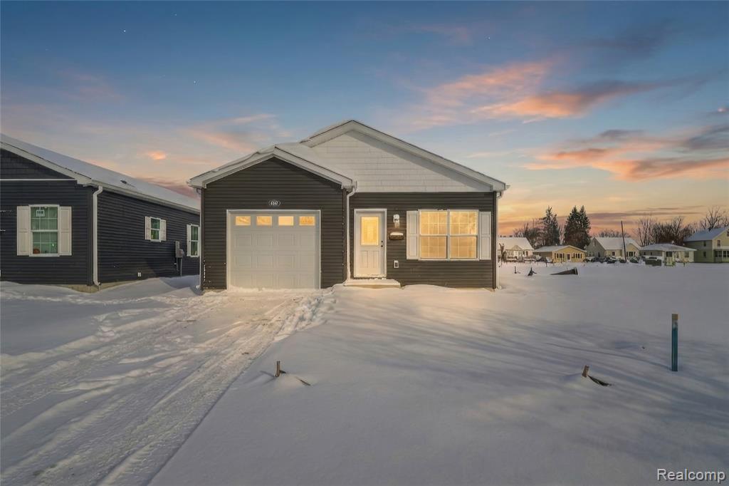 7527 Packard Ave, Warren, MI 48091 — Photo 2