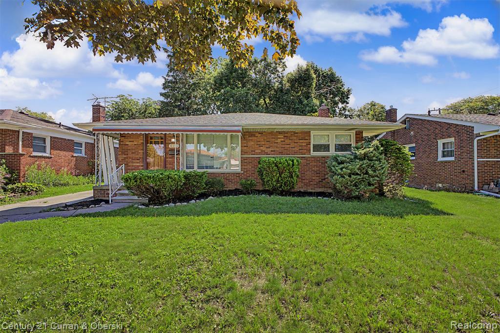 8212 GLENGARY Street, Dearborn Heights, MI 48127 — front exterior