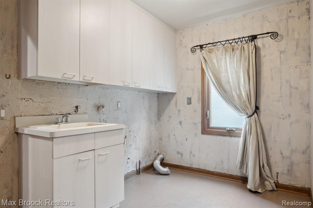 6722 Torybrooke Circle, West Bloomfield, MI 48323 — Photo 25