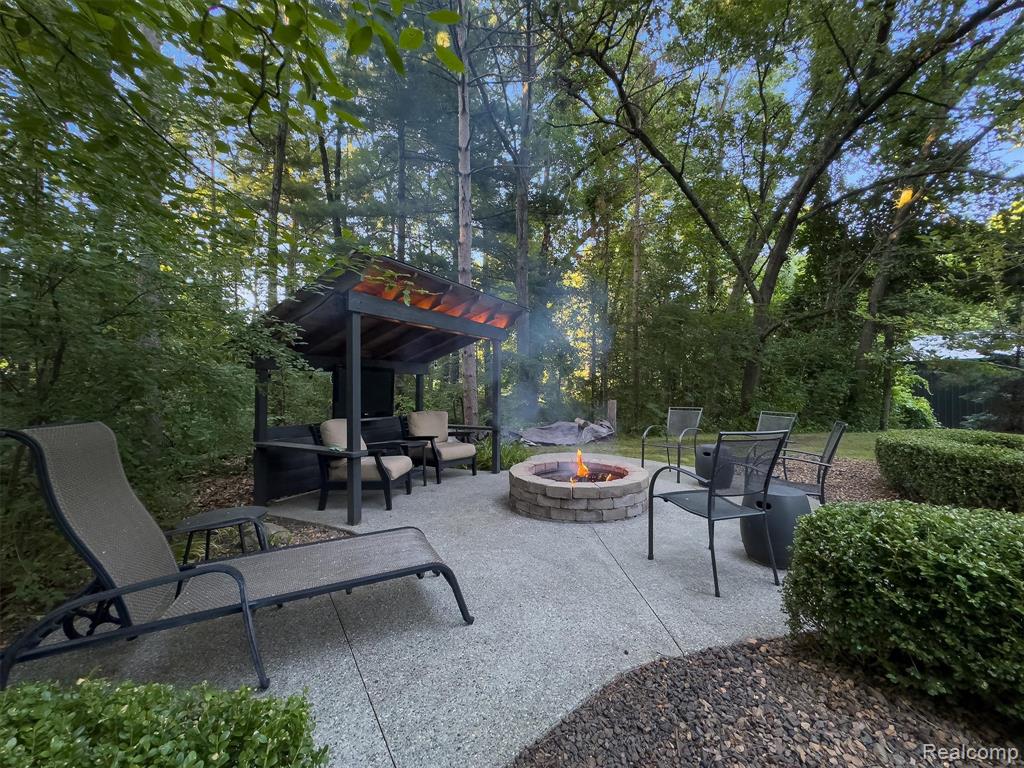 5484 Waldon Road, Clarkston, MI 48348 — Photo 55