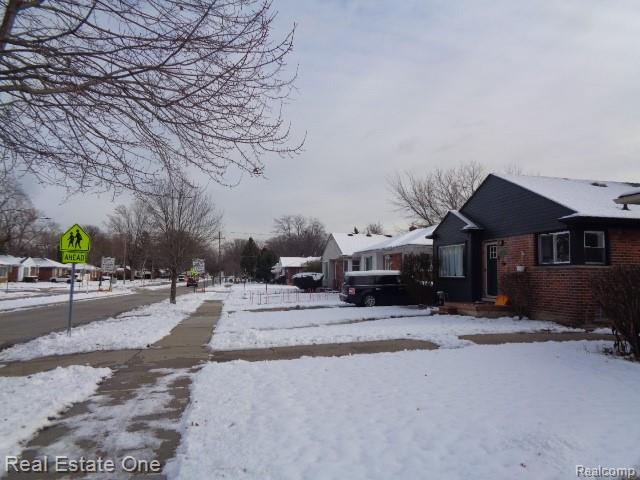 12835 Oak Park Boulevard, Oak Park, MI 48237 — Photo 26
