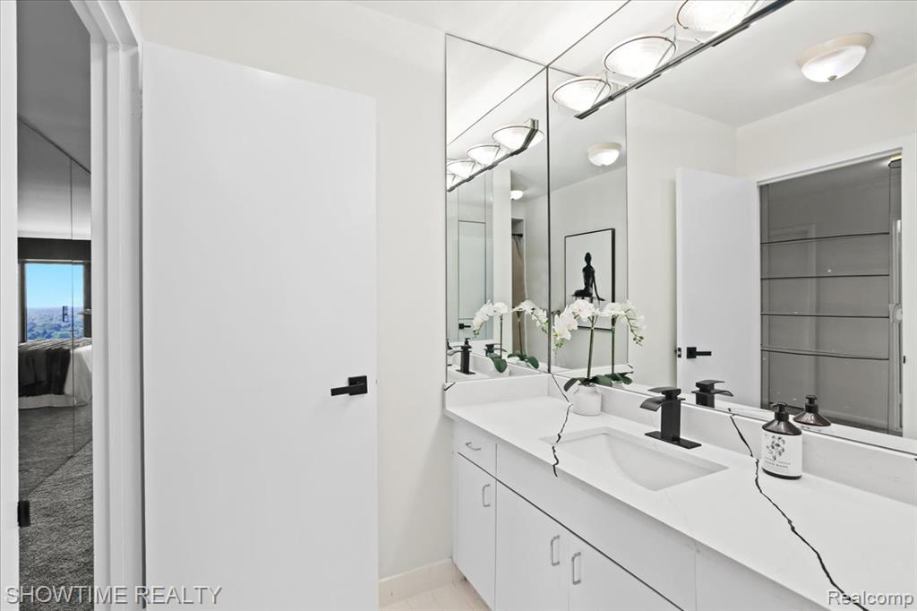 5000 Town Center Center, 2904, Southfield, MI 48075 — Photo 30