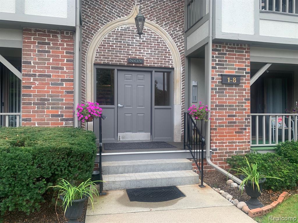 42160 E Woodward Avenue Avenue, 8, Bloomfield Hills, MI 48304 — Photo 18