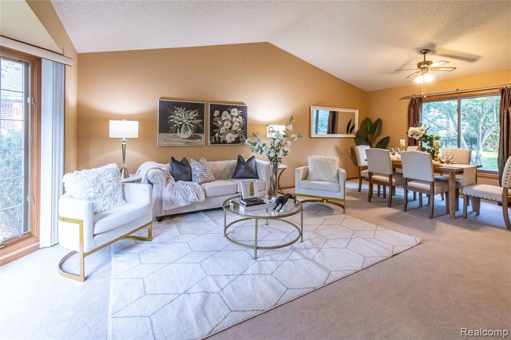 44891 Huntingcross Drive, Novi, MI — Photo 4