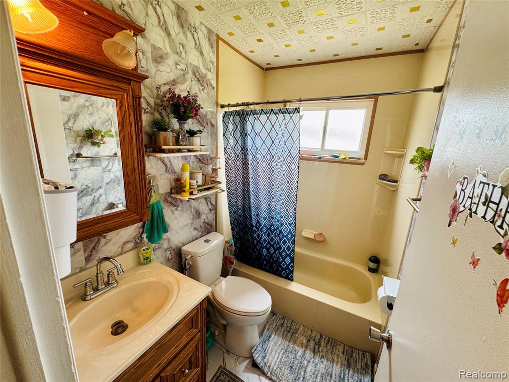 33564 Vista Way Way, Fraser, MI 48026 — Photo 16