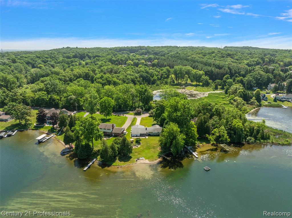 9311 Whipple Shores Drive, Clarkston, MI 48348 — Photo 33