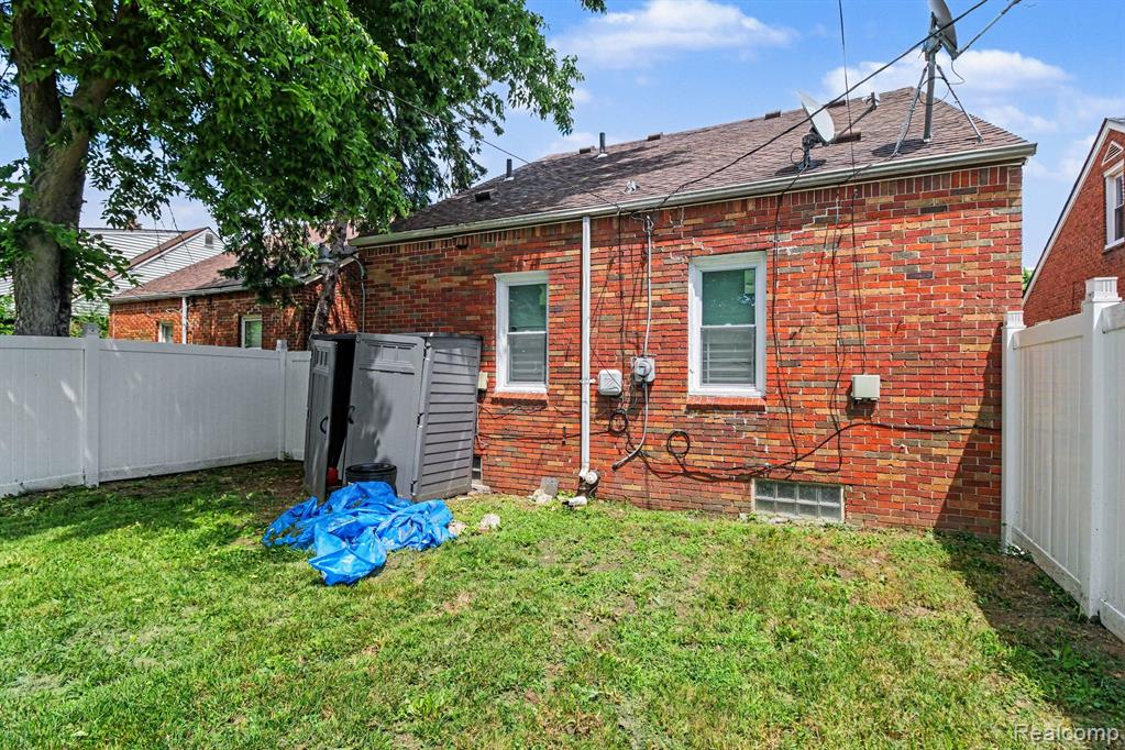 17333 Mansfield Street, Detroit, MI 48235 — Photo 34