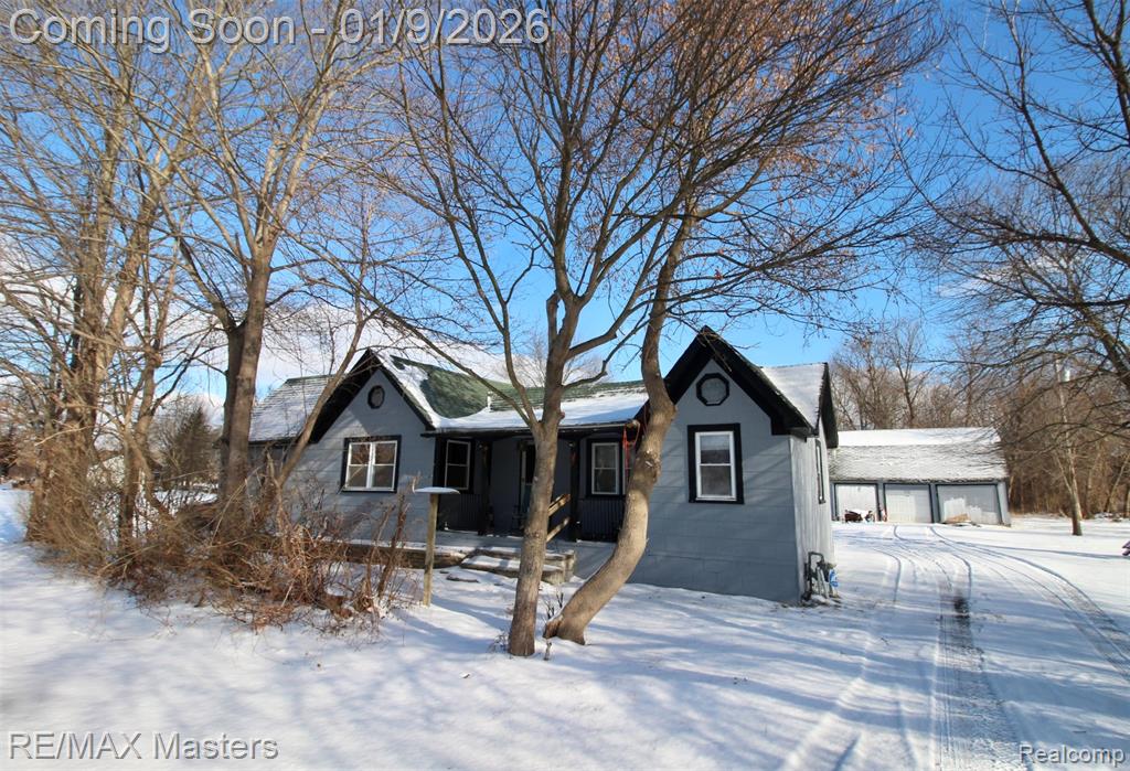 20501 Middlebelt Road, Romulus, MI 48174 — front exterior