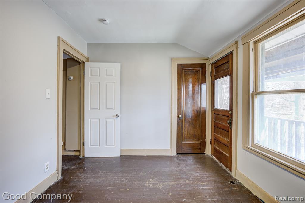 5050 THREE MILE Drive, Detroit, MI 48224 — Photo 27
